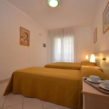 Residenza Le Acacie * 比比翁