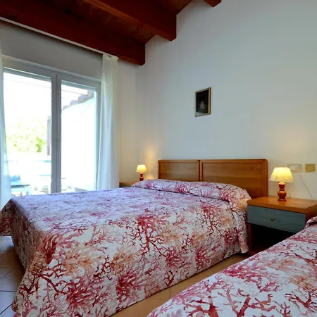 Apartment Residenza Le Acacie